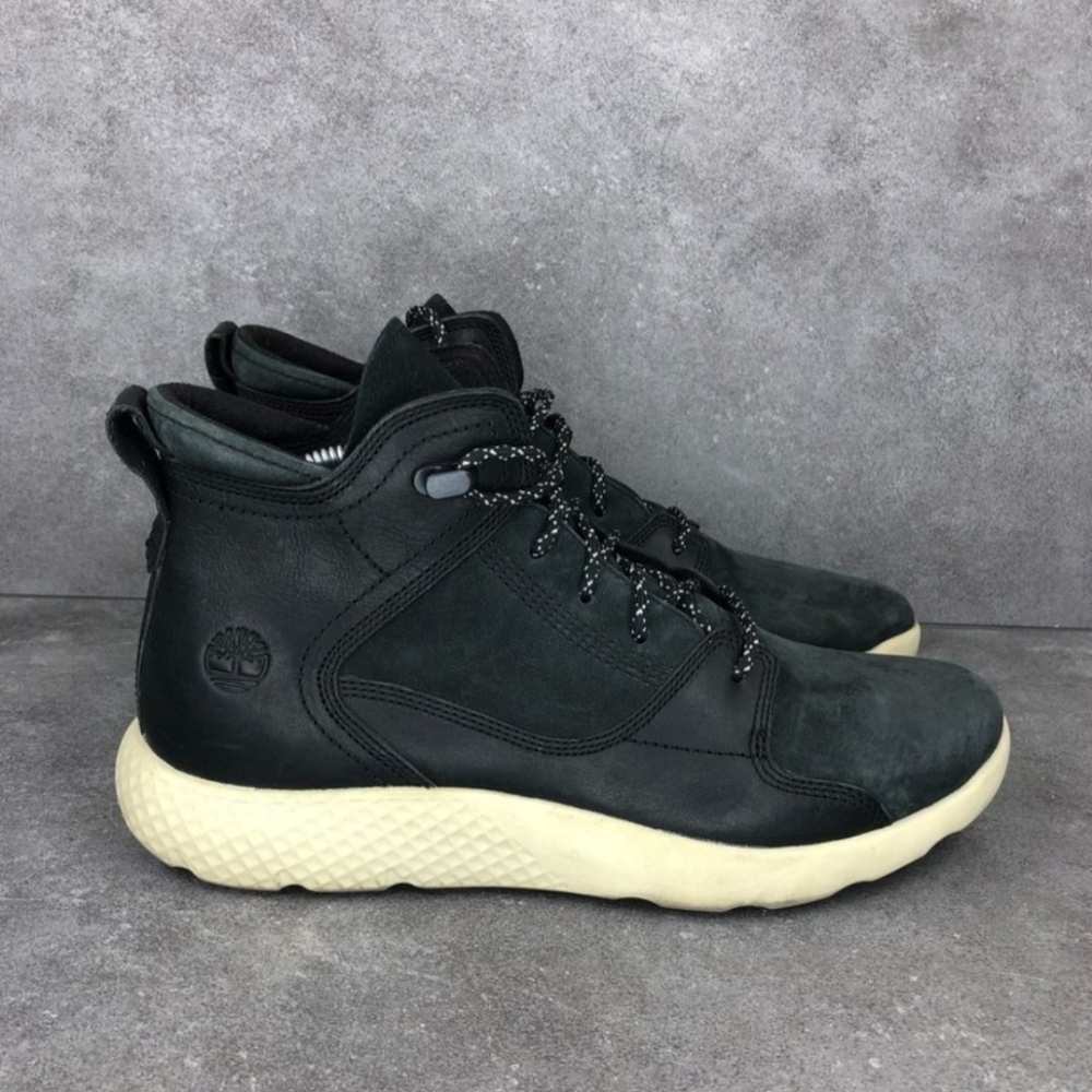 Timberland Flyroam Hiker Boot Bootie, Black Leather Suede, Women's 9